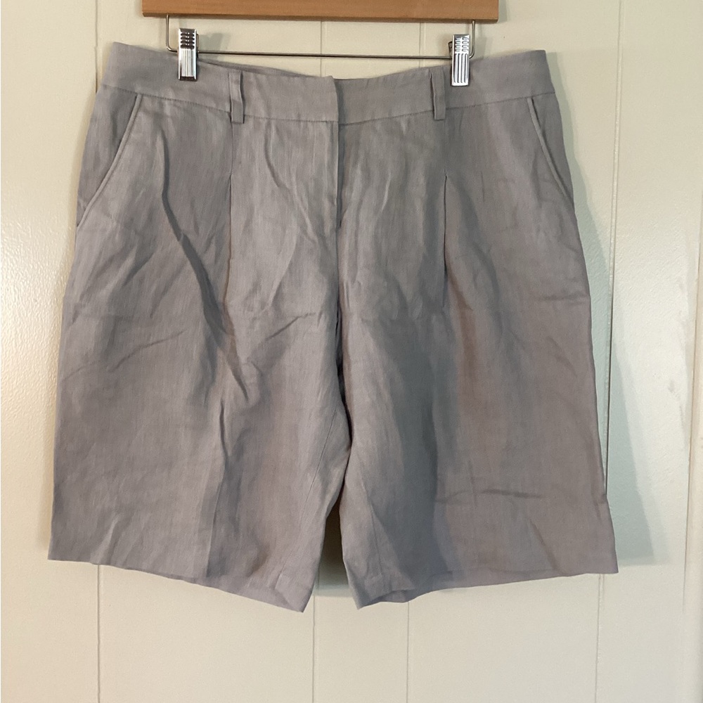 Lafayette 148 100% linen grey colored shorts size 10